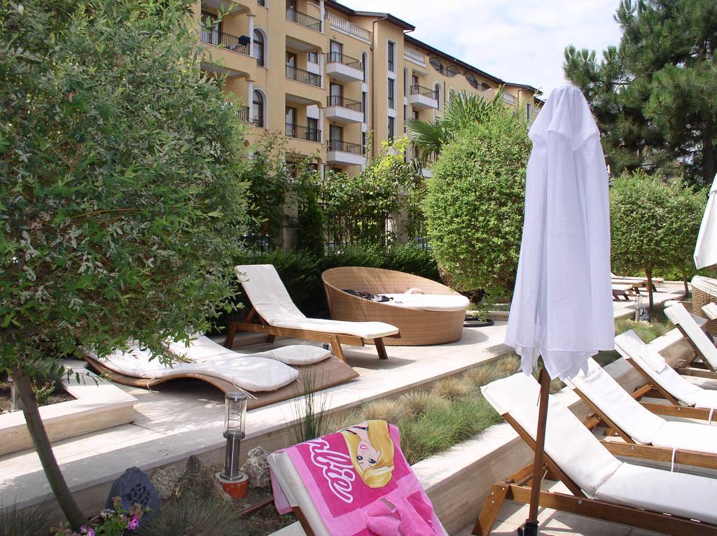 Lvv Palace Apartment Sunny Beach Buitenkant foto
