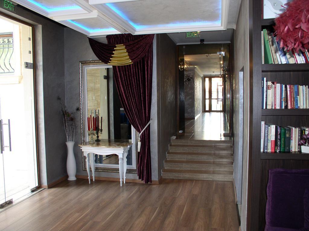 Lvv Palace Apartment Sunny Beach Buitenkant foto